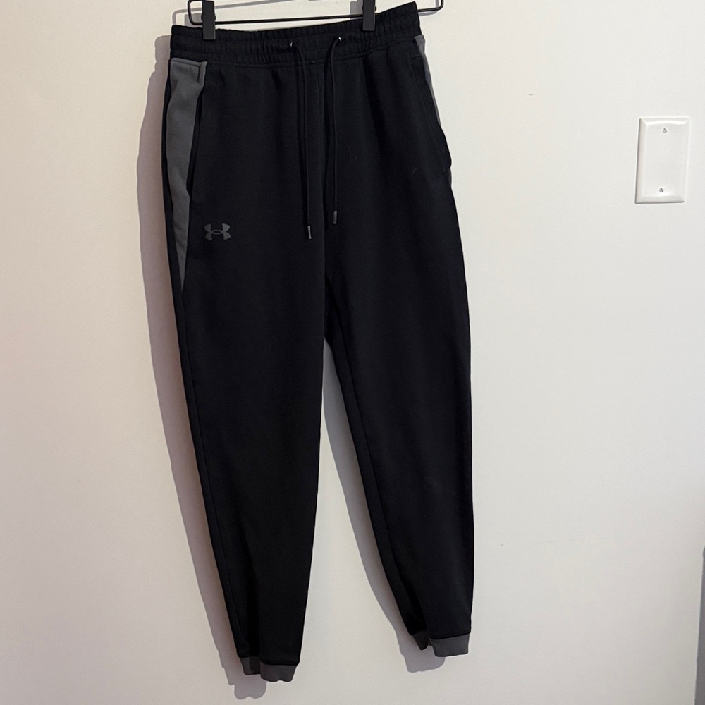 Under Armour Men's Black and Gray Joggers